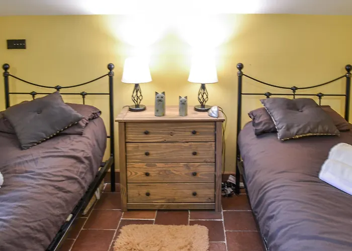 Bradcar Farm Cottage